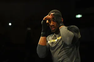 AJ tích cực chuẩn bị cho trận đại chiến với Parker