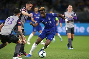 Hudson-Odoi và một pha bẻ lưng các hậu vệ đối phương