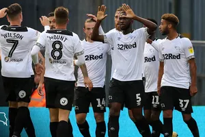 Niềm vui chiến thắng của các cầu thủ Derby (số 5 là Fikayo Tomori