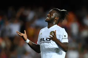 Michy Batshuayi trong trận ra mắt Valancia