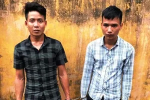 Pịt Văn May và Lương Văn Dương. (ảnh CA cung cấp)