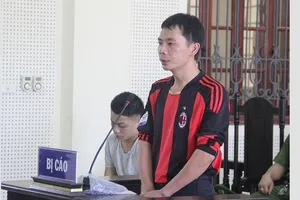 Giết người vì bị chê “ngồi không đàng hoàng“