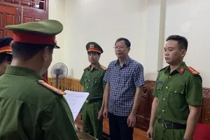 Khởi tố hiệu trưởng và 2 cán bộ Trường Cao đẳng Công nghiệp Thanh Hóa