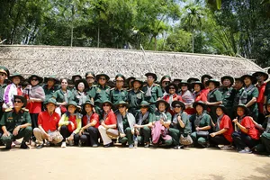 Tháng Năm, trẩy hội Làng Sen 