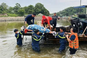 Tìm thấy thi thể cháu bé mất tích khi tắm biển 