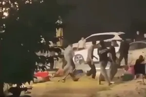 Gây rối trật tự công cộng, 10 người bị tạm giữ hình sự 