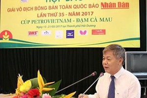 《人民報》副總編輯潘輝賢在新聞發佈會上講話。（圖片來源：人民報）