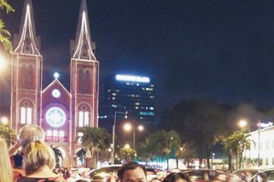 《幸福家庭》（圖片來源：菀平）