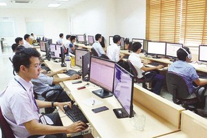 資訊企業培訓人才為發展服務。