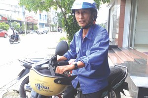 阮文雄大伯。