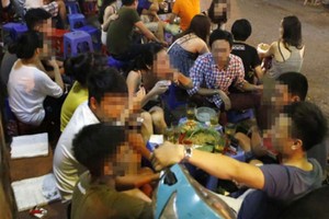 酒徒的年齡日益“年輕化”。