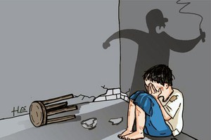 全社會應攜手反對兒童暴力。