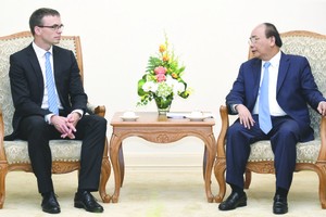 政府總理阮春福昨(14)日上午在政府辦事處接見愛沙尼亞外交部長斯文‧米克塞爾