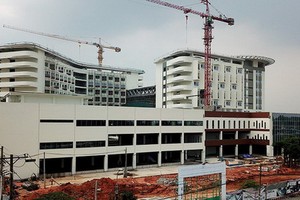 興建中的第九郡腫瘤二醫院。