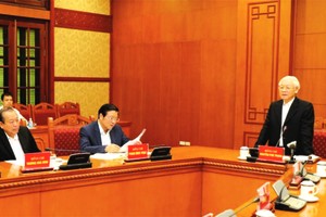 黨中央總書記、國家主席阮富仲主持會議。