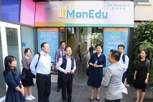 中國西安交大代表團參觀 Manedu 國際華語學校。