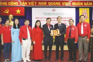 市紅十字會接待中國代表團