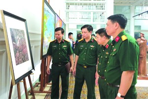 武裝力量專題全國美術展