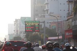 懸浮微粒現象發生會影響駕駛者視野。