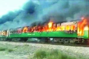 巴基斯坦列車起火致逾百人死傷