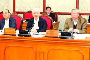 黨中央總書記、國家主席阮富仲昨(26)日在黨中央辦事處，主持了黨中央政治局有關預計2020年黨中央政治局與黨中央書記處工作計劃，以及審議、決定幹部工作與其他若干問題徵詢意見會議。