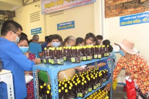 “零元市集”分享愛心