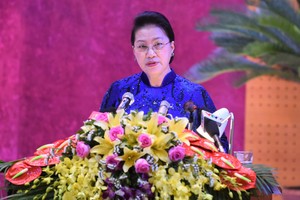 黨中央政治局委員、國會主席阮氏金銀