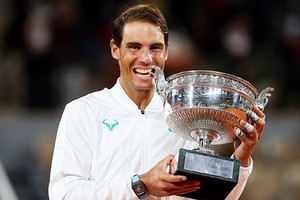 納達爾第十三次奪得法網男單冠軍。