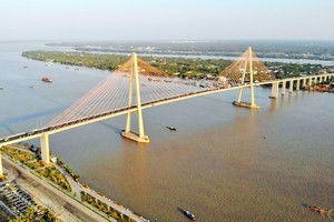 迪廟2橋設有4條車道，主橋樑預計以斜拉橋結構興建。