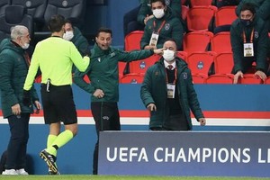 巴黎VS伊斯坦布爾的第四官員可能面臨至少１０場禁賽。