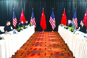 　　美國總統拜登上台後，美中官方首次舉行會談。