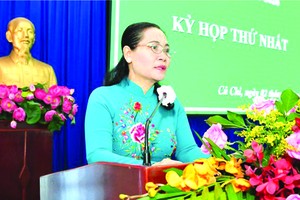 2021-2026年任期第十一屆古芝縣人民議會昨(2)日召開首次會議，共有34名代表參加。市委副書記、市人民議會主席阮氏麗出席並發表指導意見。