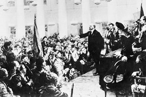 　　在俄羅斯聯邦共產黨的領導下，俄國工人階級和勞動人民鑄就1917年 十月革命勝利。（資料圖）