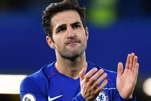 Fabregas buồn bã tạm biệt Chelsea