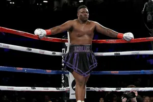 Jarrell Miller "Bé Bự"
