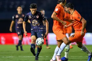 Buriram đã giành trận thắng đầu tiên mà không cần đến Xuân Trường