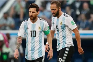 Higuain và Messi