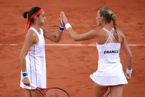 "Bộ đôi xinh đẹp" Garcia và Mladenovic