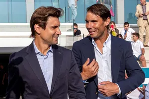 Nadal và Ferrer trong buổi lễ tốt nghiệp của Học viện Nadal