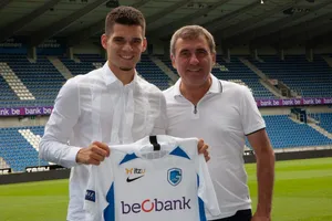 Ianis và ông bố Hagi huyền thoại