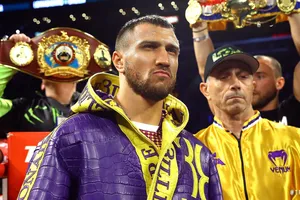 Lomachenko không biết sau "nhất thống giang hồ" sẽ là cái gì