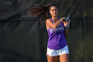 Carolina Lewis xinh xắn nhưng đoản mệnh