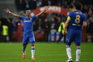 Cole quay trở về nhà, hỗ trợ Lampard gánh vác đại cuộc