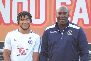 Reece James và cha của mình, ông Nigel James