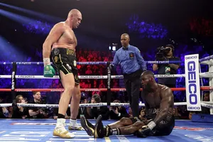 Fury khiến Wilder phải đo sàn lần đầu tiên, và nhận lãnh thất bại đầu tiên