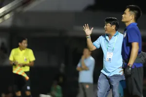 HLV Trần Minh Chiến vẫn rất tỉnh táo, bình thản và thận trọng với mục tiêu của Bà Rịa - Vũng Tàu (Ảnh: Dũng Phương)