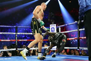 Wilder ngã sấp mặt trong trận thua Fury hồi tháng 2