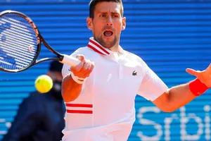 Djokovic lọt vào bán kết Serbia Open