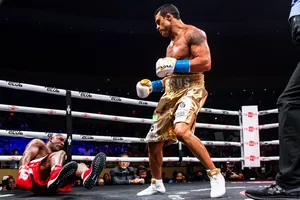 Holyfield gục ngã trước Belfort