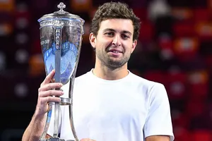 Karatsev đăng quang ở Moscow